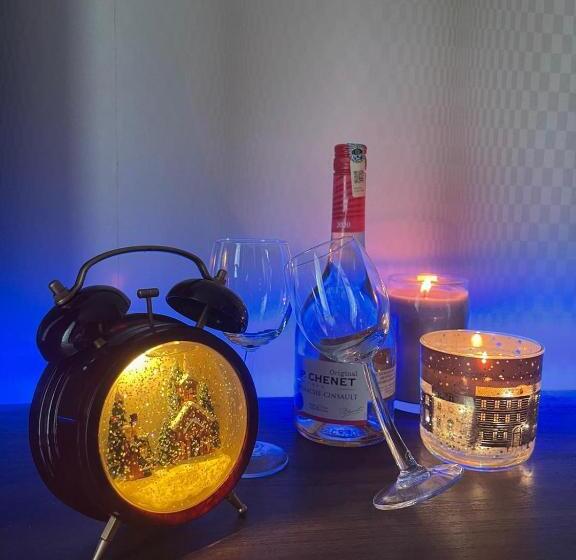 超赞海景高级公寓 浪漫香薰浴缸泡澡 Nexflix Youtube Wifi 喜欢浪漫宁静的您怎可错过