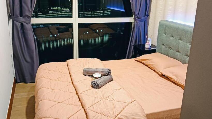 超赞海景高级公寓 浪漫香薰浴缸泡澡 Nexflix Youtube Wifi 喜欢浪漫宁静的您怎可错过