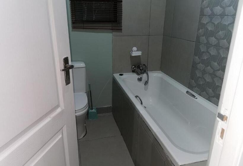 18 On Kuruman B&b