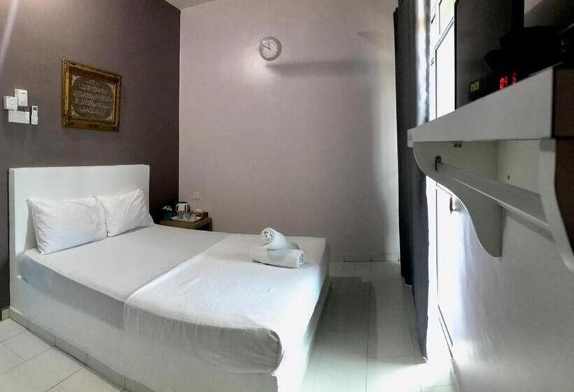 ユースホステル Aqil Beach Inn