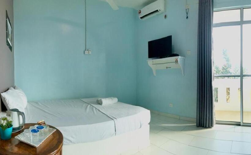 ユースホステル Aqil Beach Inn