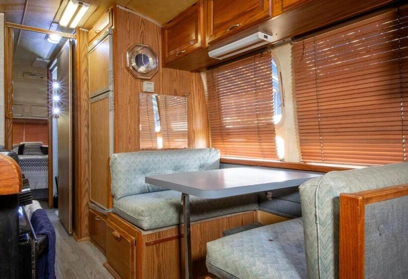 فندق صغير Big Texan Wagons