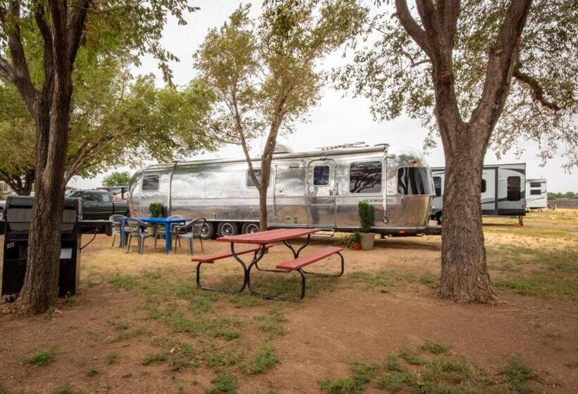 فندق صغير Big Texan Wagons