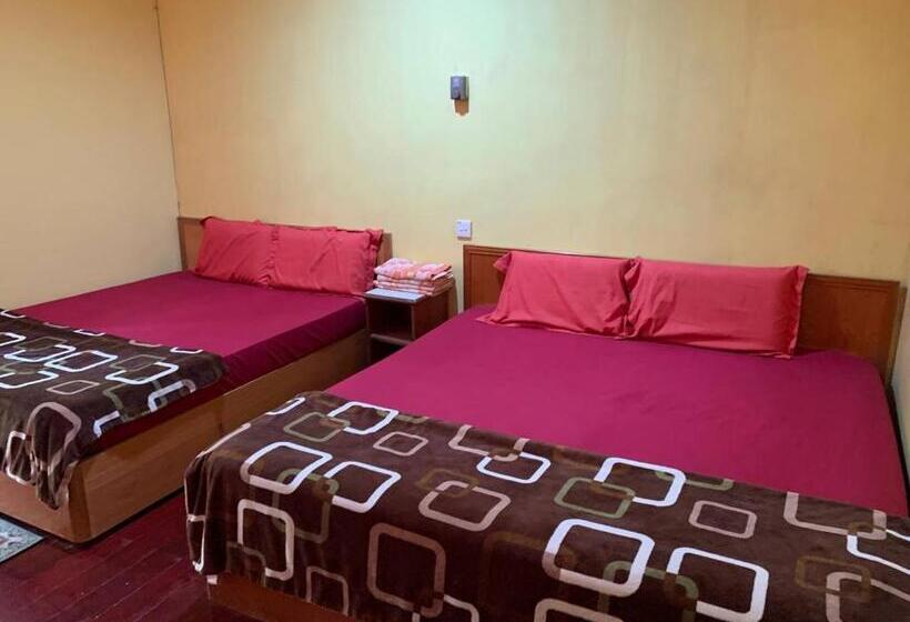 فندق صغير Pondok Sri Salang