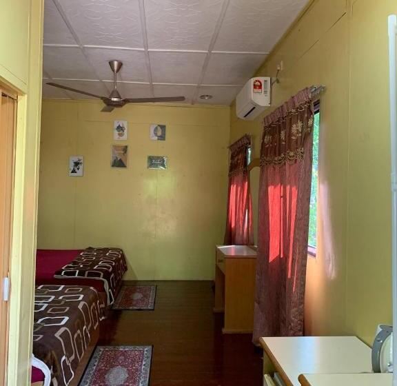 فندق صغير Pondok Sri Salang