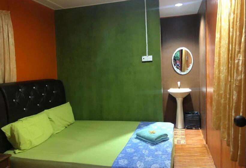 فندق صغير Pondok Sri Salang