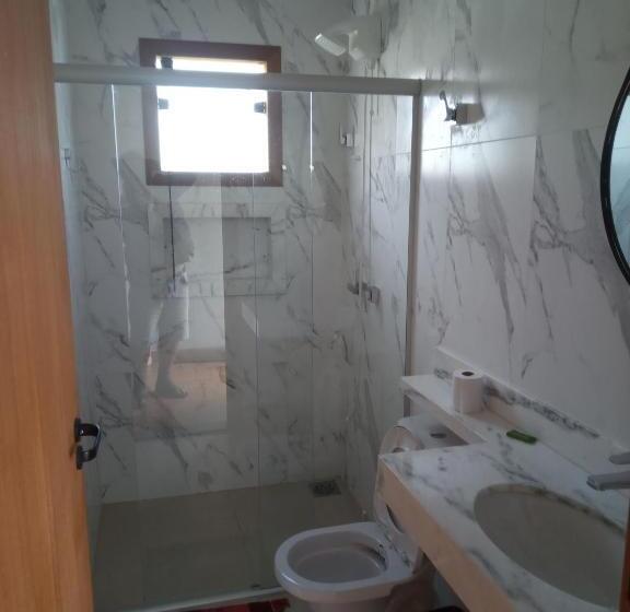 הוסטל Pousada Quatro Estações