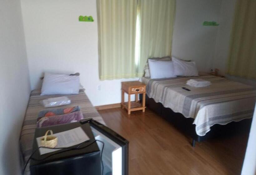 הוסטל Pousada Quatro Estações