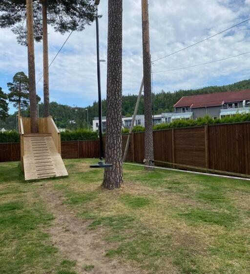 Alberg Single Room With Shared Spaces