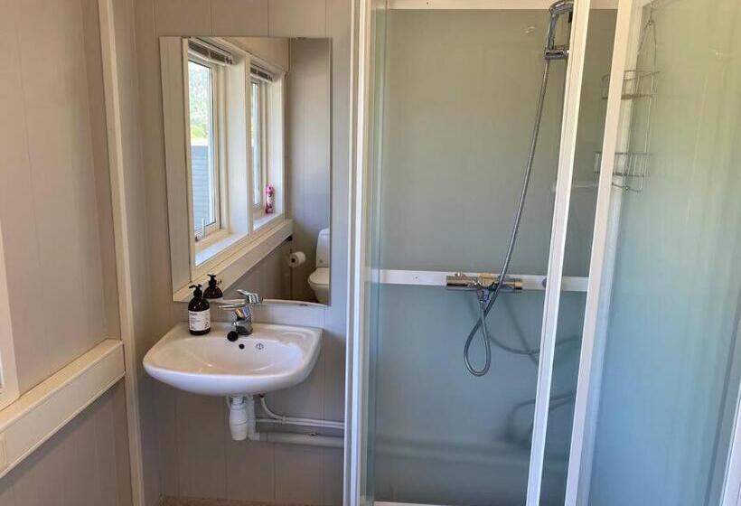 Vandrarhem Single Room With Shared Spaces