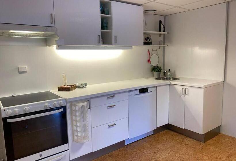 Vandrarhem Single Room With Shared Spaces