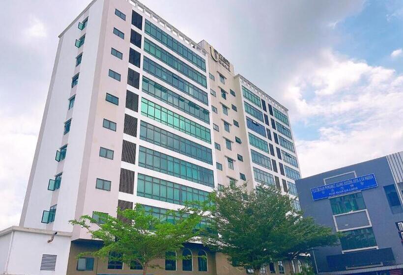 旅馆 X Puteri Square