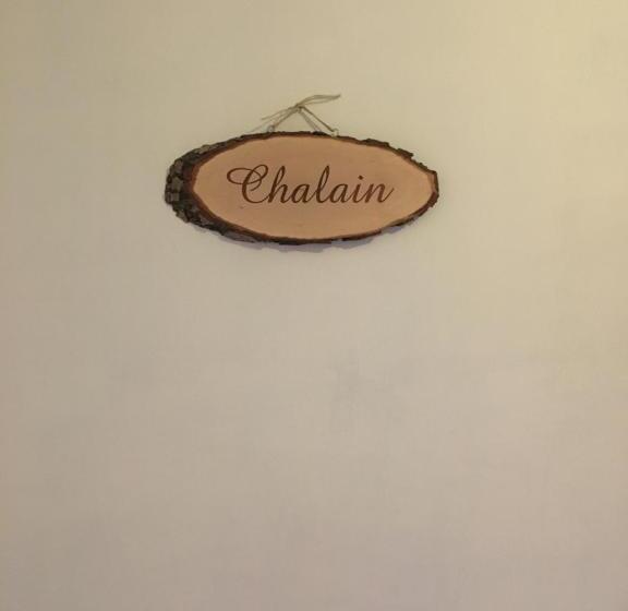 민박 Aux Lacs Et Cascades