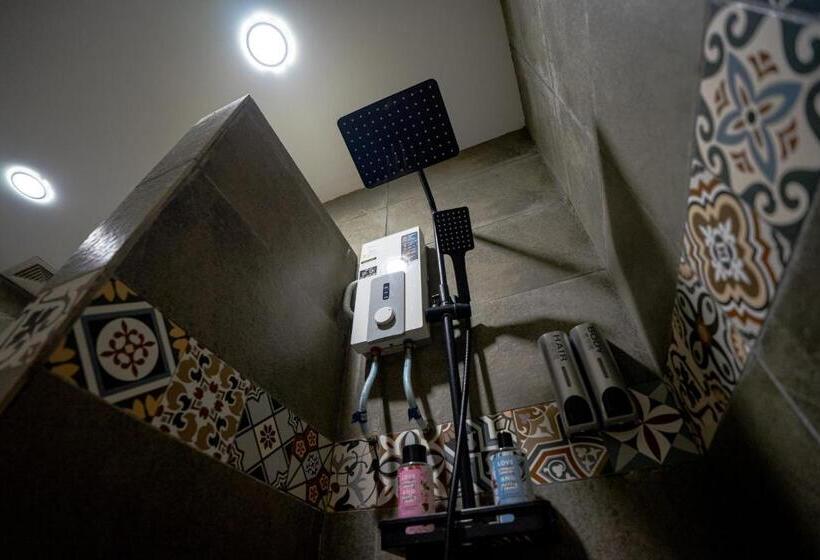 צימר Buddy Station