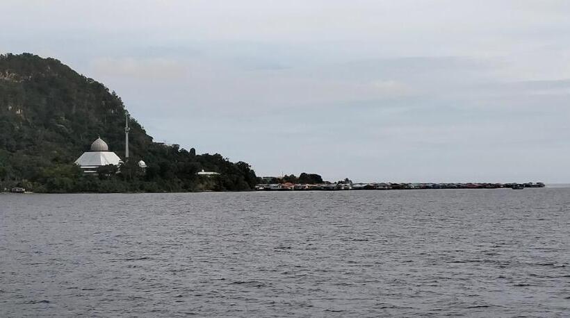 住宿加早餐  Bulan Madu