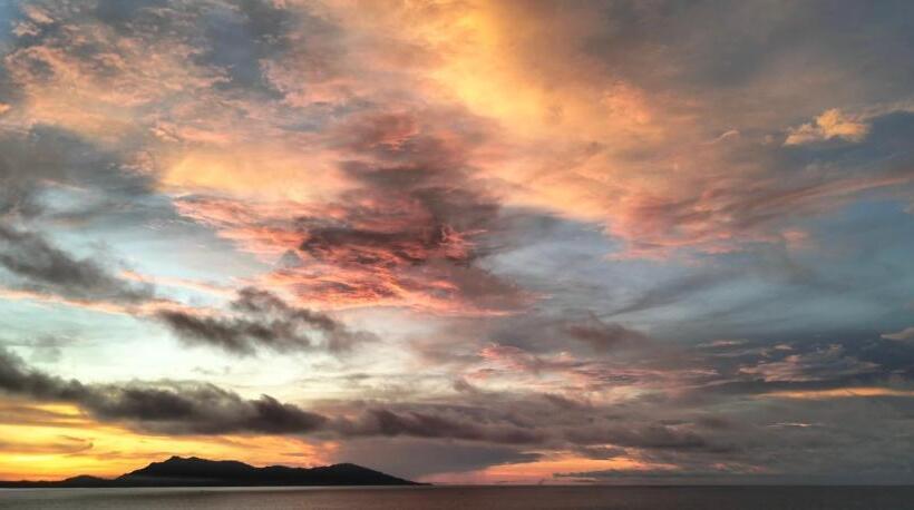 住宿加早餐  Bulan Madu