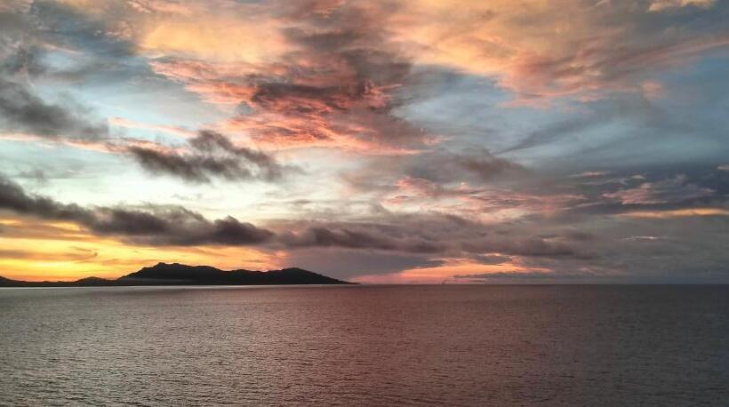 住宿加早餐  Bulan Madu