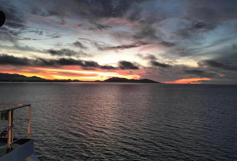 住宿加早餐  Bulan Madu