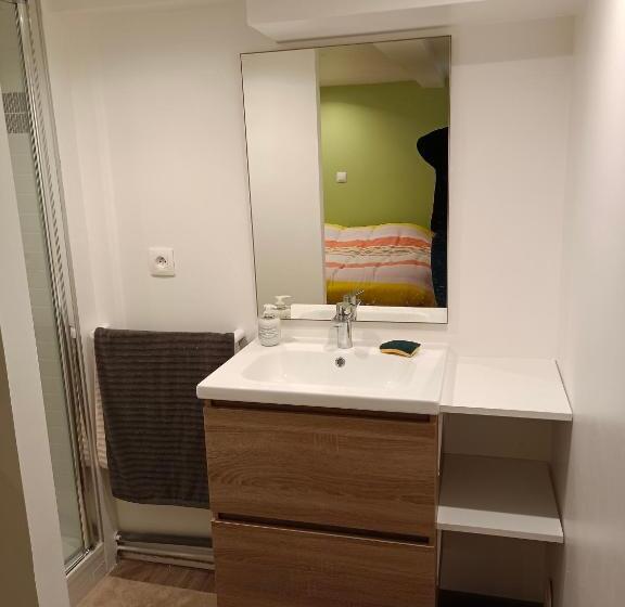 مبيت وإفطار Chambre Indépendante