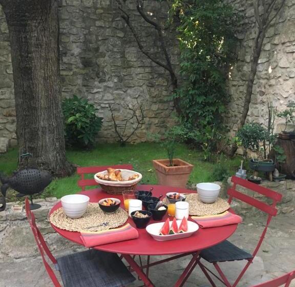 مبيت وإفطار La Dame Jeanne