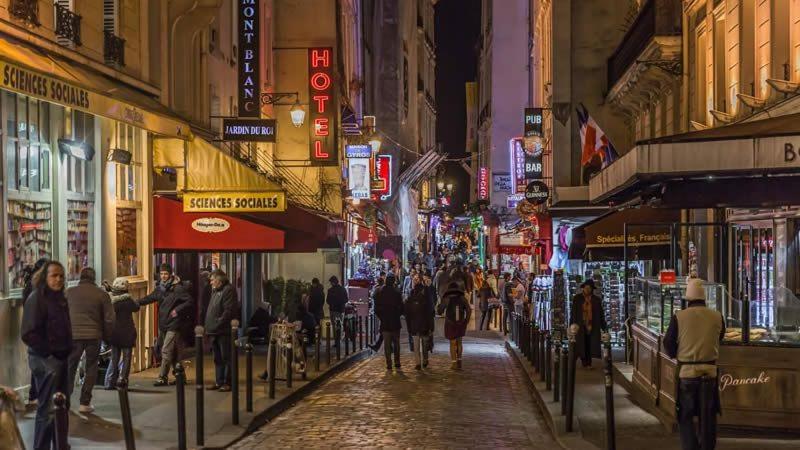 تختخواب و صبحانه New Modern Saint Germain Latin Quarter