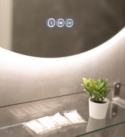 تختخواب و صبحانه New Modern Saint Germain Latin Quarter