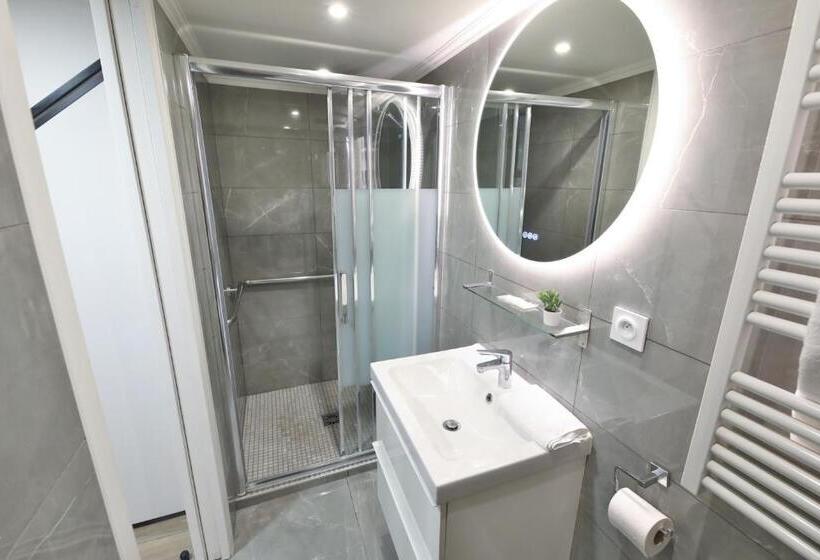 تختخواب و صبحانه New Modern Saint Germain Latin Quarter