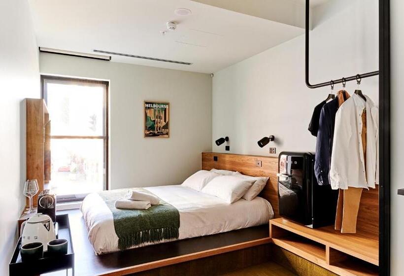 Central Club Hotel North Melbourne