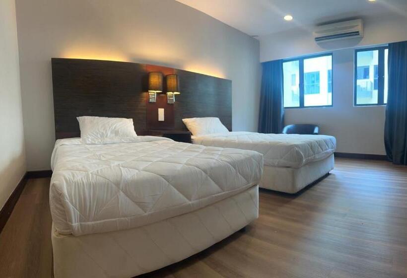 Deluxe Twin Room Ays