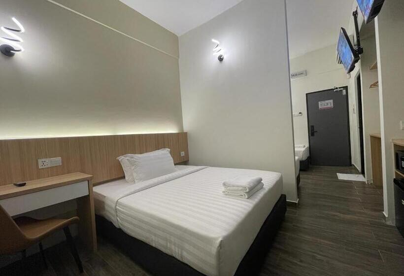 Dj Citi Plaza Hotel & Suites