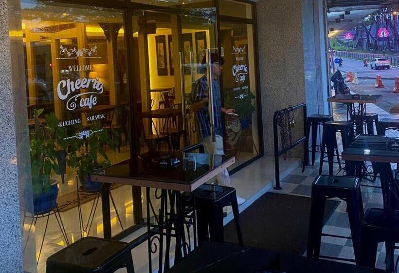 Fata Hotel By Project Borneo