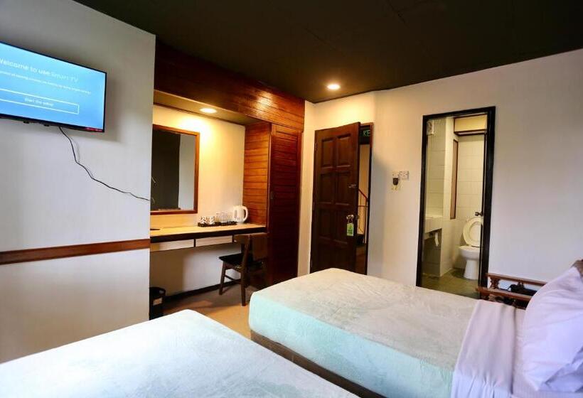 Fata Hotel By Project Borneo