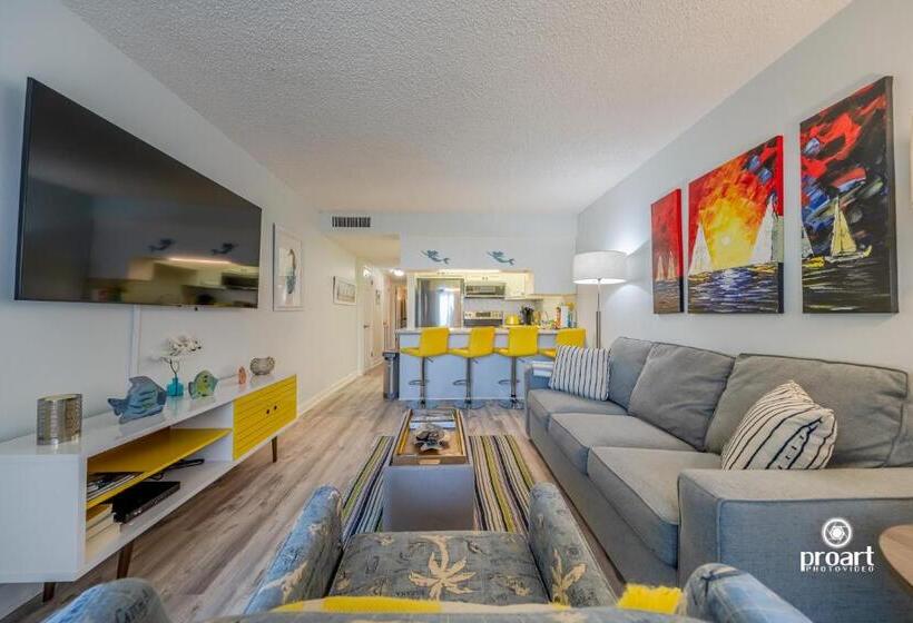 Hello Sunshine Steps To The Beach