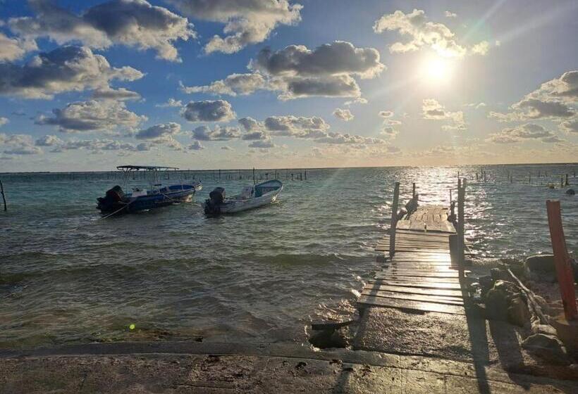 فندق Hidden Jems Mahahual Hostel