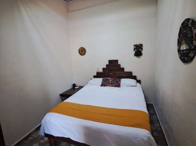 Отель Hidden Jems Mahahual Hostel