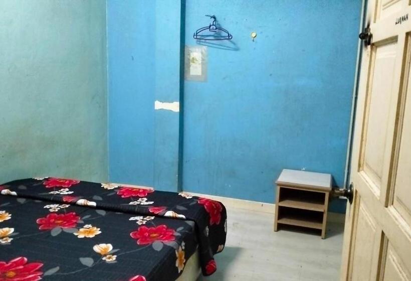 Hostel Dena Moon Inn 3