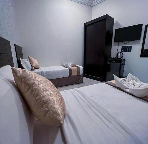 Отель كنوز العمر