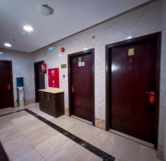 Отель كنوز العمر