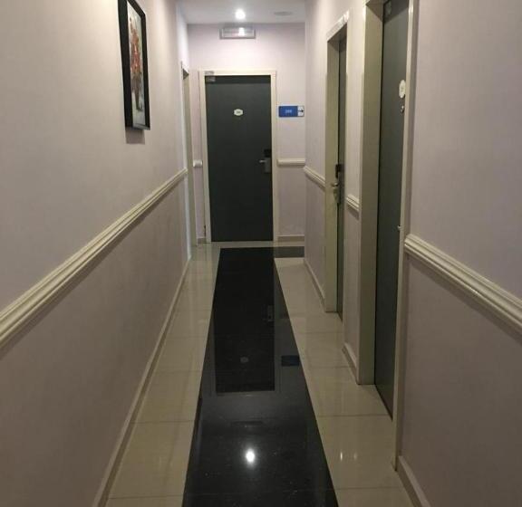 Hotel Avaria Signature