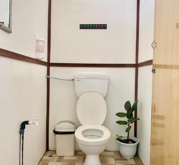 فندق Bihing Angan Water Chalet