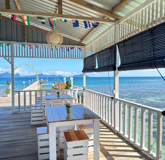 فندق Bihing Angan Water Chalet