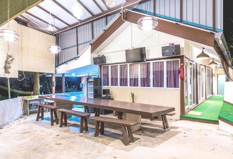 فندق Collection O 90861 Bentong Nature Orchard Homestay