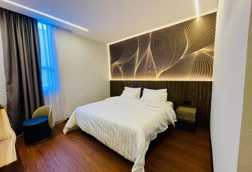 Отель Cyther Stay