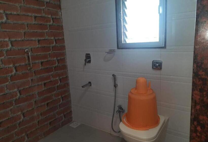 فندق Garwa Home Stay