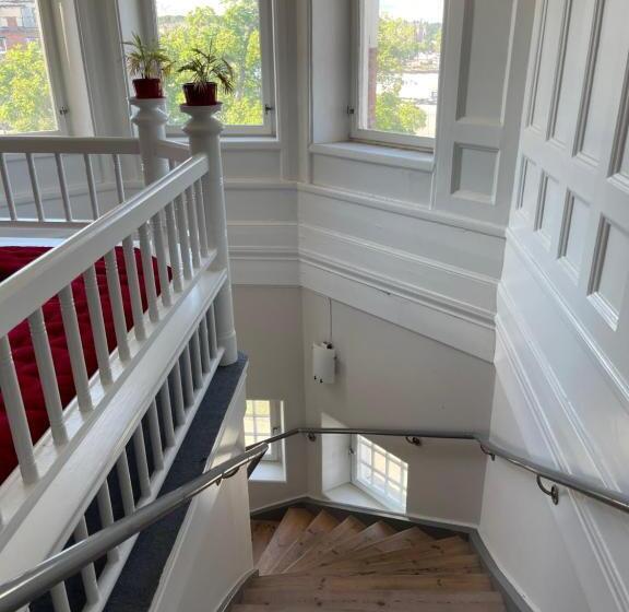 فندق Grand Station Restaurant & Rum