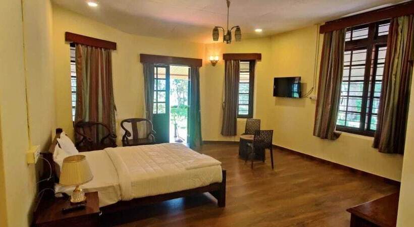 ホテル Harris Holiday Inn