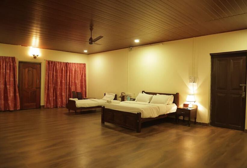 ホテル Harris Holiday Inn