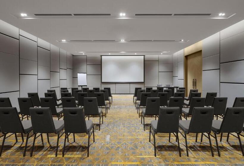 בית מלון כפרי Hyatt Place Johor Bahru Paradigm Mall