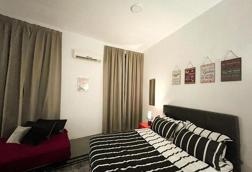 ホテル Immense Studio Empiredamansara/wifi/netflix