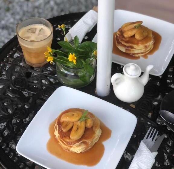 فندق Kebun Lisdtari Farmstay